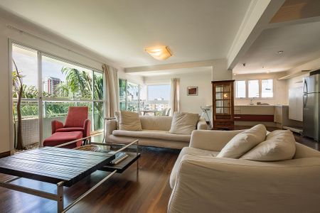 Apartamento para alugar com 128m², 2 quartos e 3 vagas Apartamento para alugar com 128m², 2 quartos e 3 vagasSala/Cozinha