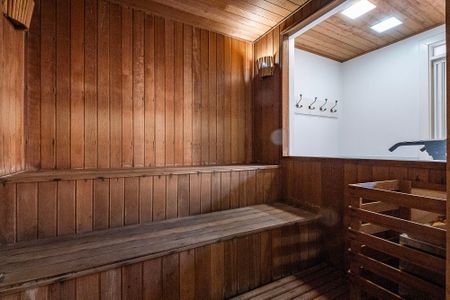 Apartamento para alugar com 128m², 2 quartos e 3 vagas Apartamento para alugar com 128m², 2 quartos e 3 vagasSauna