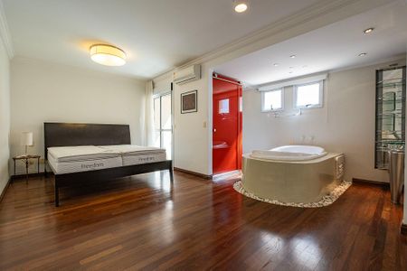 Suíte 1 de apartamento para alugar com 2 quartos, 128m² em Pinheiros, São Paulo