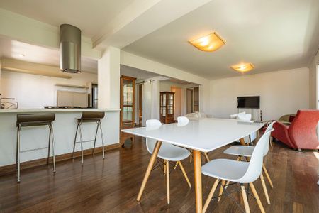 Sala/Cozinha de apartamento para alugar com 2 quartos, 128m² em Pinheiros, São Paulo