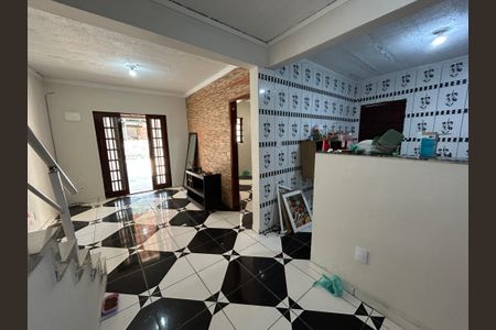 Sala de casa à venda com 3 quartos, 150m² em Vila Valqueire, Rio de Janeiro