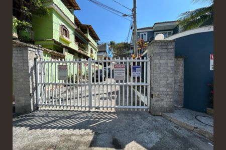Casa à venda com 150m², 3 quartos e sem vagaFachada + plaquinha