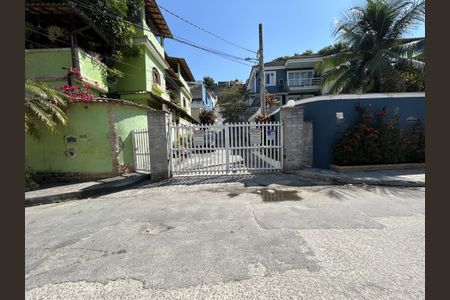Casa à venda com 150m², 3 quartos e sem vagaFachada + plaquinha