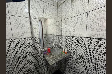 Casa à venda com 150m², 3 quartos e sem vagaBanheiro 1