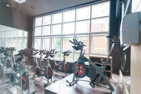 Apartamento para alugar com 77m², 2 quartos e 2 vagasÁrea comum - Academia