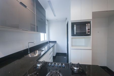 Apartamento para alugar com 77m², 2 quartos e 2 vagasCozinha