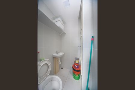 Apartamento para alugar com 77m², 2 quartos e 2 vagasBanheiro de serviço