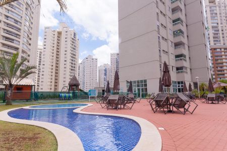Apartamento para alugar com 77m², 2 quartos e 2 vagasÁrea comum - Piscina