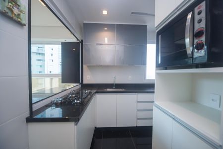 Apartamento para alugar com 77m², 2 quartos e 2 vagasCozinha