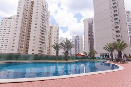Apartamento para alugar com 77m², 2 quartos e 2 vagasÁrea comum - Piscina
