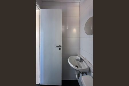 Apartamento para alugar com 186m², 3 quartos e 4 vagasBanheiro de serviço