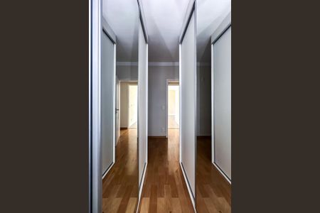 Apartamento para alugar com 186m², 3 quartos e 4 vagasCloset