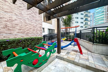 Apartamento para alugar com 186m², 3 quartos e 4 vagasPlayground