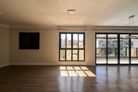 Apartamento para alugar com 186m², 3 quartos e 4 vagasSala