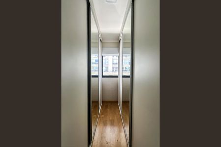 Apartamento para alugar com 186m², 3 quartos e 4 vagasCloset