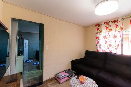 Casa à venda com 95m², 2 quartos e sem vagaSala