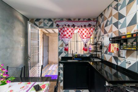 Casa à venda com 95m², 2 quartos e sem vagaCozinha 