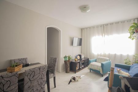 Sala de apartamento para alugar com 2 quartos, 62m² em Sete Pontes, São Gonçalo
