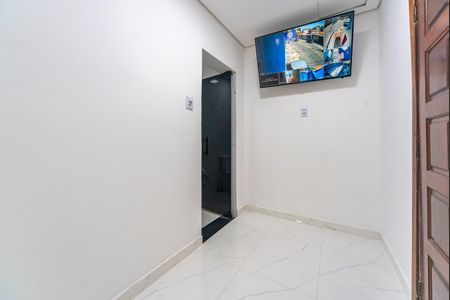 Hall de entrada de apartamento para alugar com 1 quarto, 110m² em Jardim do Estádio, Santo André