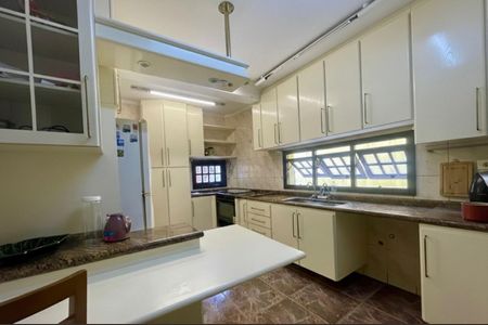 Foto 01 de casa à venda com 3 quartos, 180m² em Vila Príncipe de Gales, Santo André
