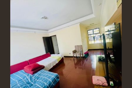 Foto 04 de casa à venda com 3 quartos, 180m² em Vila Príncipe de Gales, Santo André