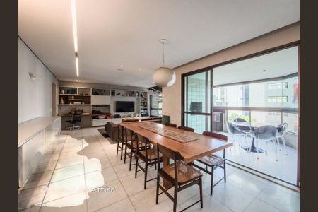 Apartamento à venda com 156m², 4 quartos e 3 vagas