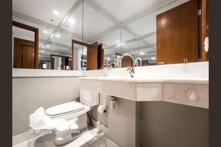 Apartamento à venda com 156m², 4 quartos e 3 vagas