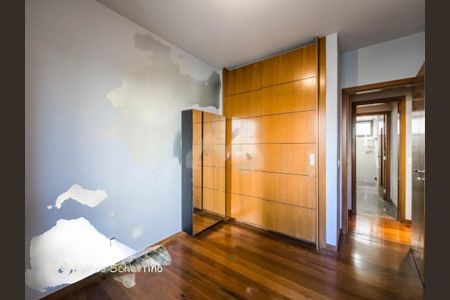 Apartamento à venda com 156m², 4 quartos e 3 vagas