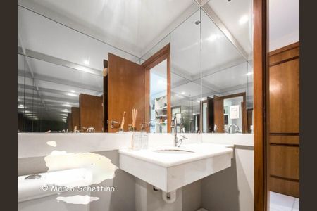 Apartamento à venda com 156m², 4 quartos e 3 vagas