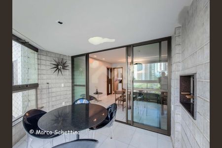 Apartamento à venda com 156m², 4 quartos e 3 vagas