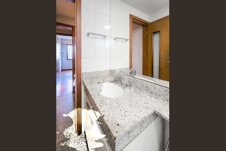 Apartamento à venda com 156m², 4 quartos e 3 vagas