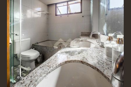 Apartamento à venda com 156m², 4 quartos e 3 vagas