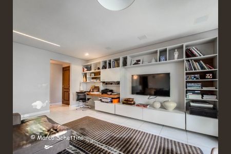 Apartamento à venda com 4 quartos, 156m² em Belvedere, Belo Horizonte