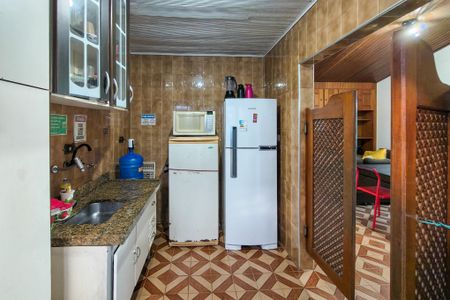 Casa para alugar com 264m², 4 quartos e 5 vagas Casa para alugar com 264m², 4 quartos e 5 vagasCozinha