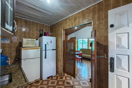 Casa para alugar com 264m², 4 quartos e 5 vagas Casa para alugar com 264m², 4 quartos e 5 vagasCozinha