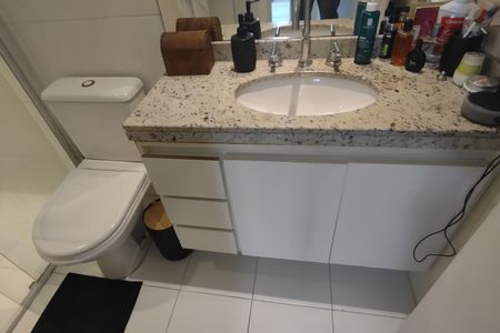 Apartamento à venda com 114m², 3 quartos e 2 vagasBanheiro da Suíte 2