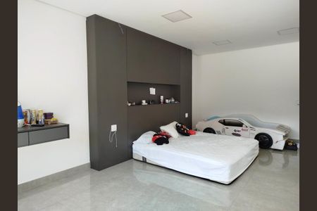 Casa para alugar com 486m², 4 quartos e 9 vagasSuíte 1