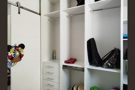 Casa para alugar com 486m², 4 quartos e 9 vagasCloset