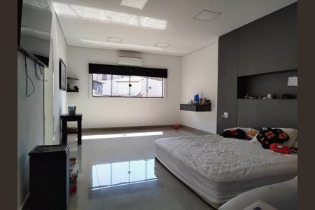 Casa para alugar com 486m², 4 quartos e 9 vagasSuíte 1