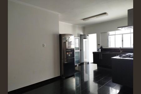 Casa para alugar com 486m², 4 quartos e 9 vagasCozinha