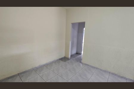 Sala de casa para alugar com 1 quarto, 103m² em Vila Maria Rosa, Ferraz de Vasconcelos
