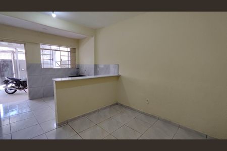 Sala de casa para alugar com 1 quarto, 103m² em Vila Maria Rosa, Ferraz de Vasconcelos