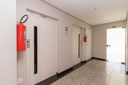 Apartamento à venda com 74m², 2 quartos e 2 vagasElevador