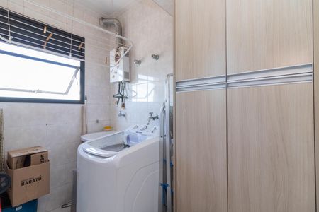 Apartamento à venda com 74m², 2 quartos e 2 vagasLavanderia