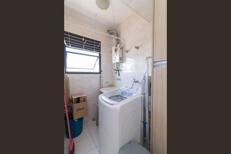 Apartamento à venda com 74m², 2 quartos e 2 vagasLavanderia