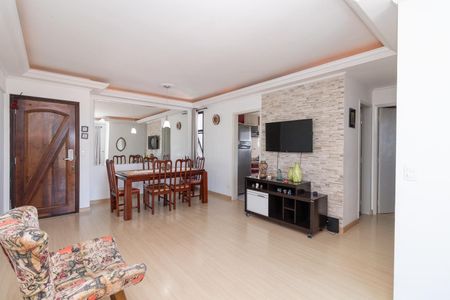 Apartamento à venda com 74m², 2 quartos e 2 vagasSala