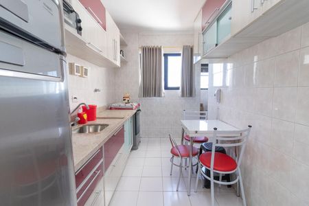 Apartamento à venda com 74m², 2 quartos e 2 vagasCozinha