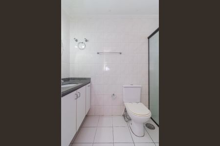 Apartamento à venda com 74m², 2 quartos e 2 vagasBanheiro da Suíte