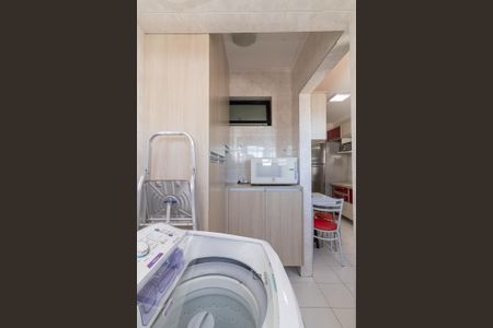 Apartamento à venda com 74m², 2 quartos e 2 vagasLavanderia