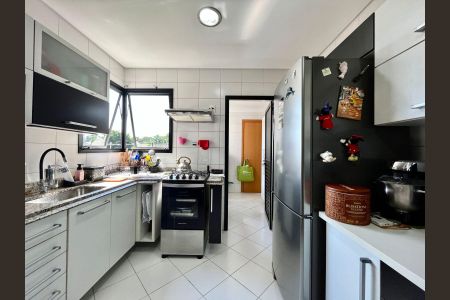 Apartamento à venda com 130m², 4 quartos e 3 vagasCozinha